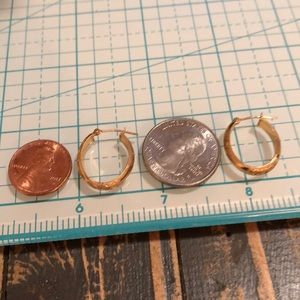 10kt yellow gold earrings